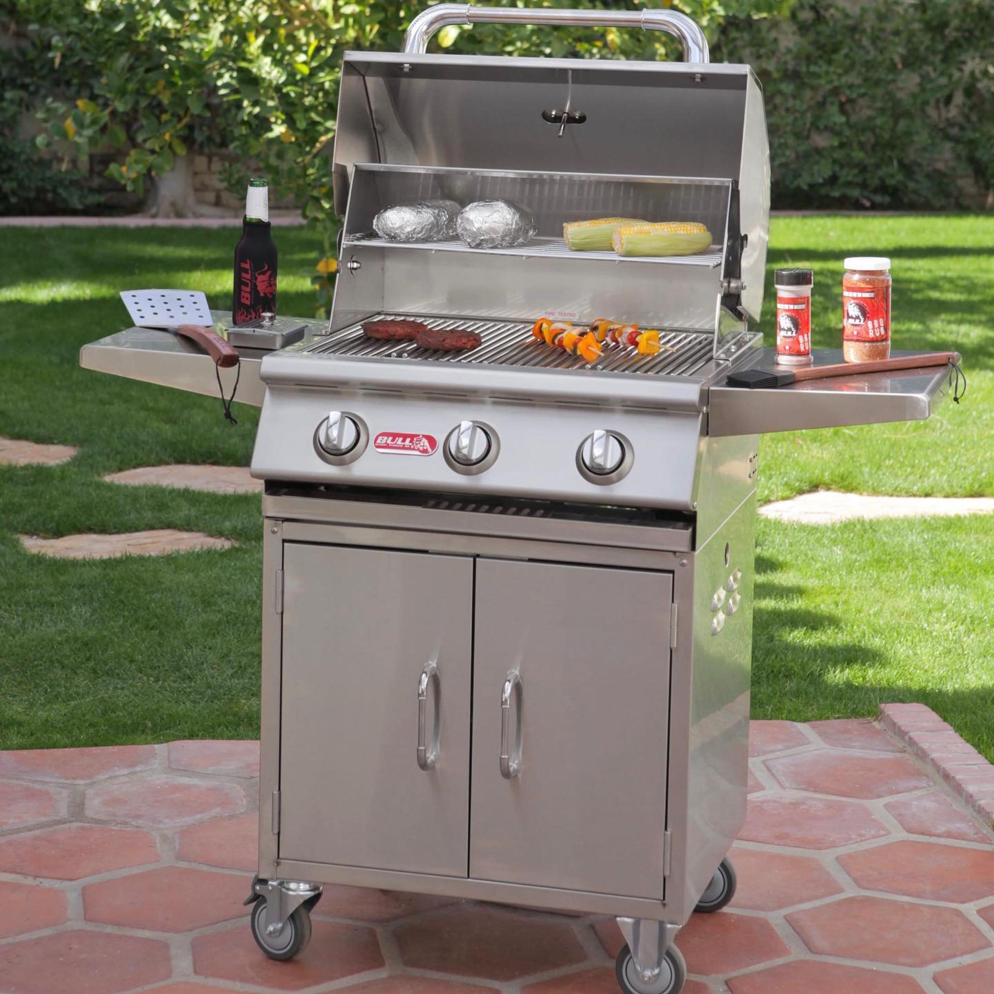 Bull 24" Steer Premium Complete Grill Cart 3 Burner / 45,000 BTU's