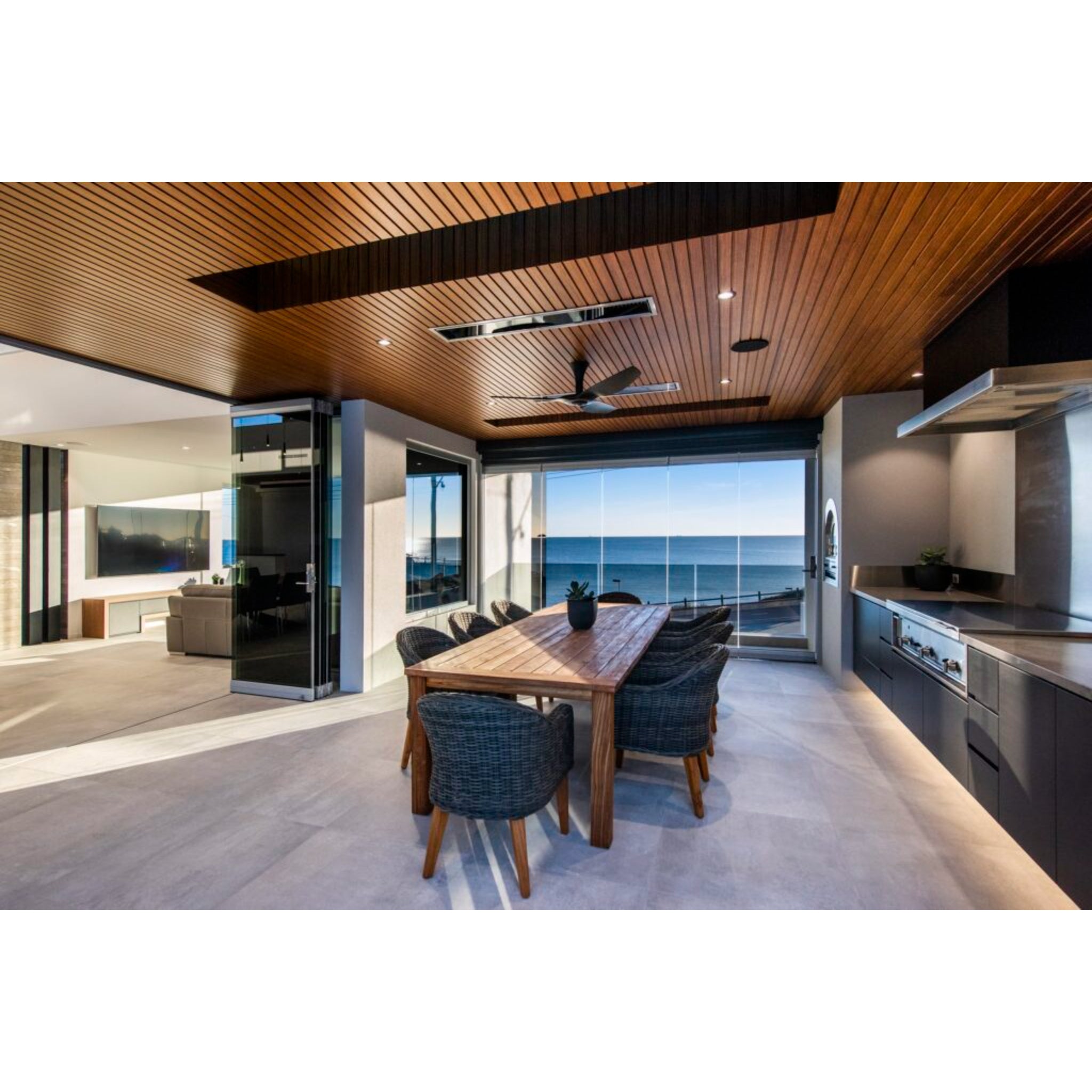 Bromic Platinum Smart-Heat Electric Outdoor Heaters